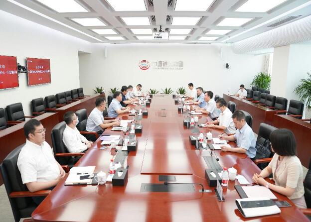 中國能建總經(jīng)理、黨委副書記孫洪水拜訪中國誠通董事長朱碧新