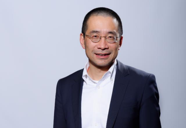 施耐德電氣全球執(zhí)行副總裁、中國區(qū)總裁尹正：提升能源效率助力實現(xiàn)碳中和