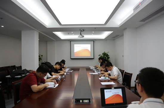 國(guó)網(wǎng)寧波奉化區(qū)供電：扣好從業(yè)“第一粒紐扣”，開啟新員工廉潔守護(hù)