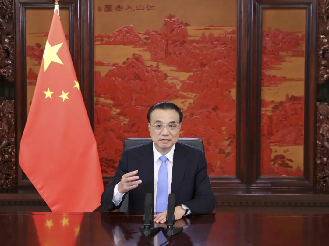 李克強(qiáng)談能源發(fā)展：一手做“減法”，一手做“加法”