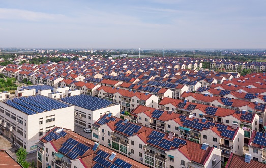 【兩會】南存輝委員：建議戶用光伏電力納入綠電、綠證、碳排放權(quán)交易市場