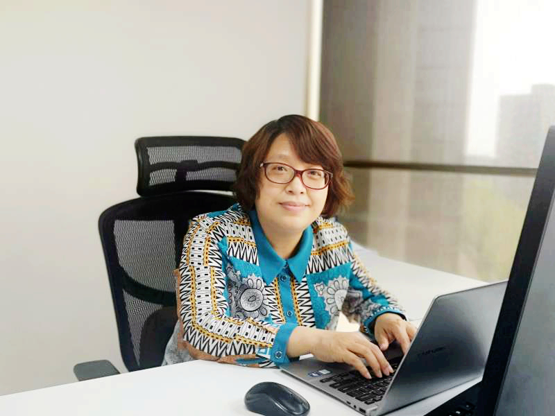 首都最美巾幗奮斗者尹洪苓：以奮斗的姿態(tài)，砥礪前行 展現(xiàn)新時(shí)代“她風(fēng)采”