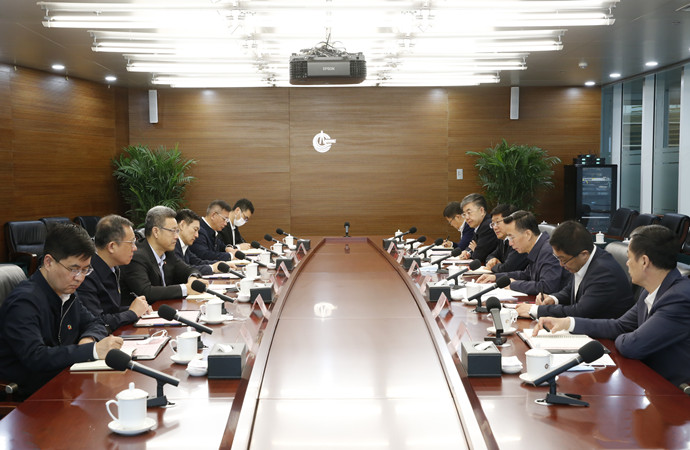 錢智民拜會(huì)中國(guó)海油董事長(zhǎng)、黨組書記汪東進(jìn)