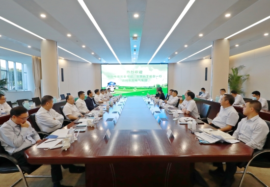丁焰章與東方電氣黨組書記、董事長(zhǎng)俞培根會(huì)談并見(jiàn)證雙方簽署戰(zhàn)略合作協(xié)議
