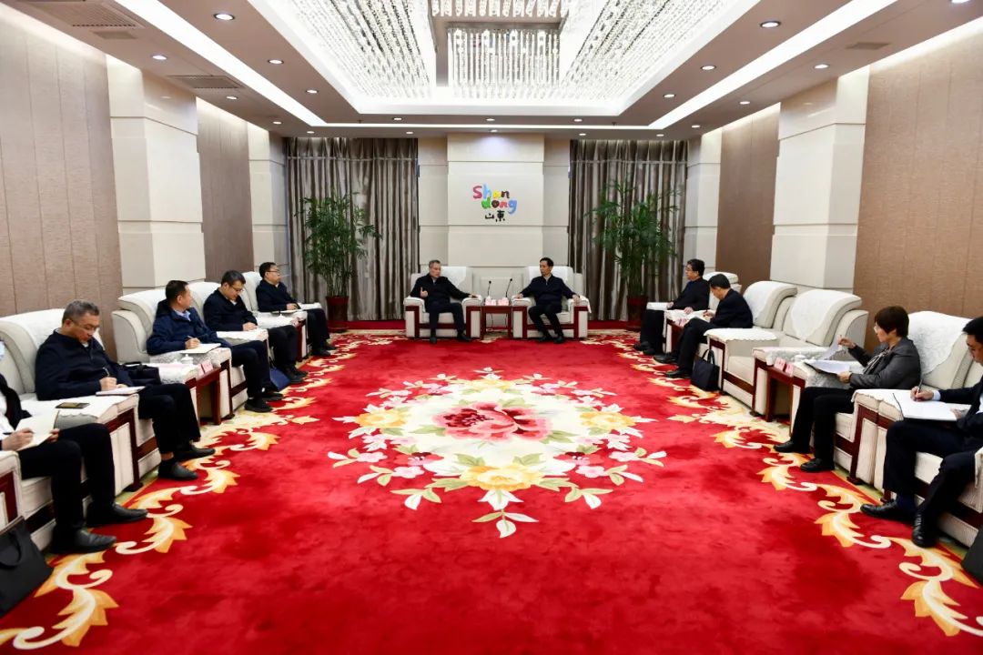 大唐山東發(fā)電公司黨委書記、董事長(zhǎng)趙永力拜會(huì)菏澤市委副書記、市長(zhǎng)張倫