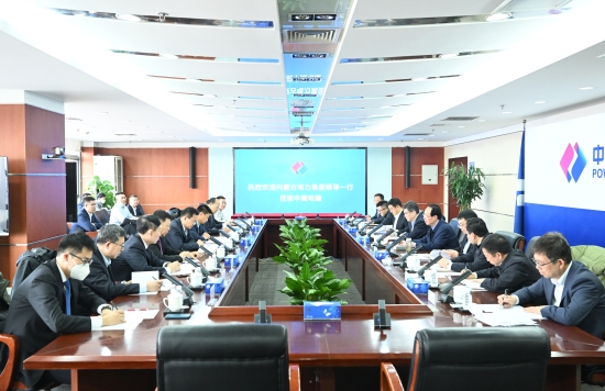中國電建黨委書記、董事長丁丁焰章與內(nèi)蒙古電力集團(tuán)黨委書記、董事長賈振國會談