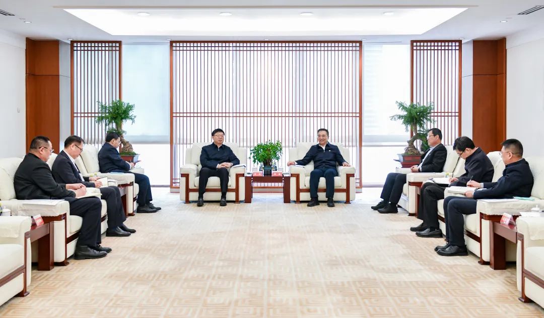 大唐集團有限公司黨組書記、董事長鄒磊會見吉林省委常委、省委秘書長李偉