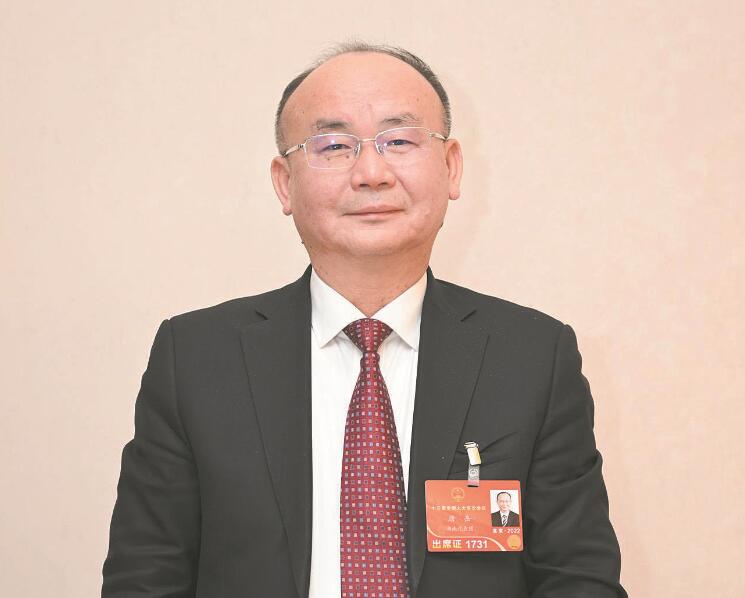 優(yōu)質(zhì)供電服務(wù)助力裝備制造業(yè)高質(zhì)量發(fā)展——訪全國(guó)人大代表、楚天科技股份有限公司董事長(zhǎng)兼總裁唐岳