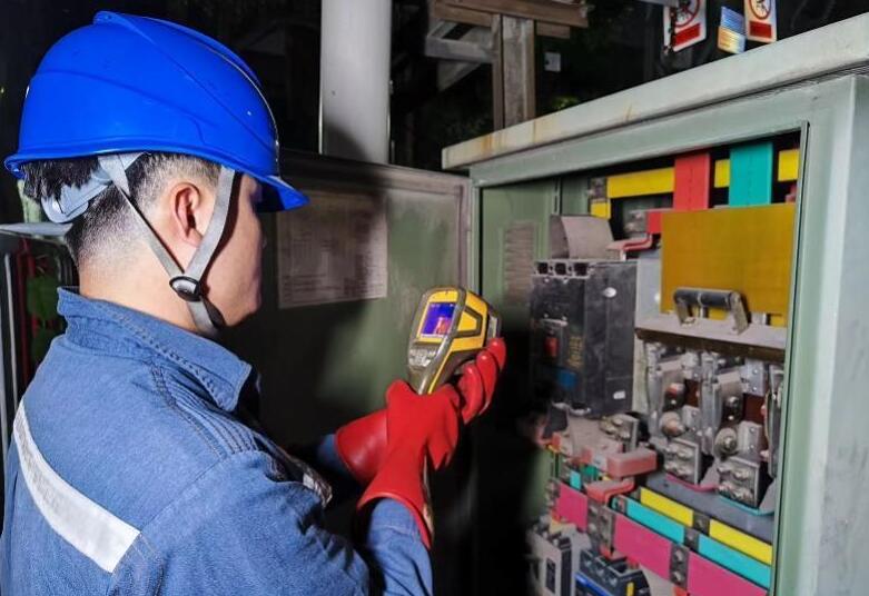 深圳供電局消除67條線路、237臺(tái)配變重滿載風(fēng)險(xiǎn)