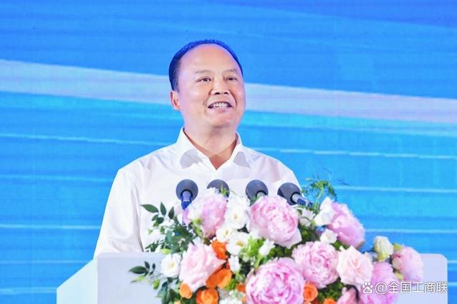 全國工商聯(lián)副主席，通威集團董事局主席劉漢元：加快建設(shè)可再生能源 構(gòu)建川渝清潔能源一體化