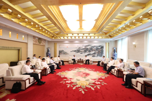 中國電建黨委副書記、總經(jīng)理王斌與山東省委常委、煙臺市委書記江成會談