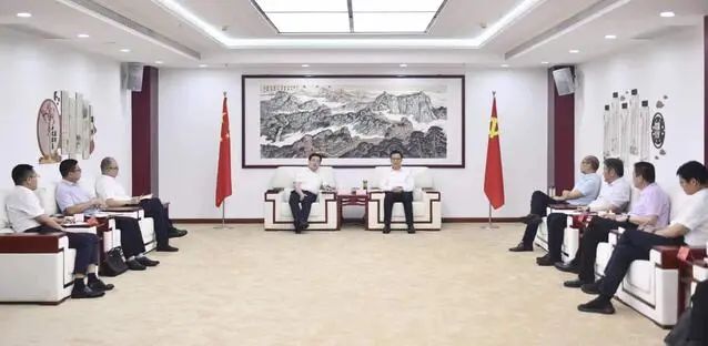 漯河市委書記秦保強(qiáng)、市長黃鈁會見中國電建華中區(qū)總部黨委書記、總經(jīng)理蹇尚友一行