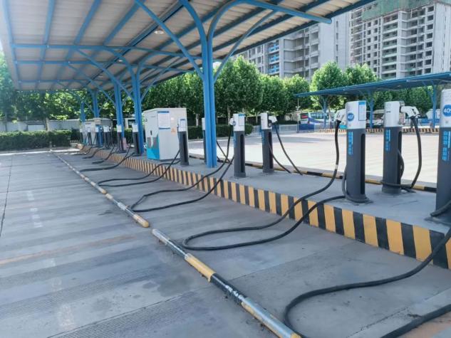 即日起，聊城汽車總站充電樁對外開放啦!