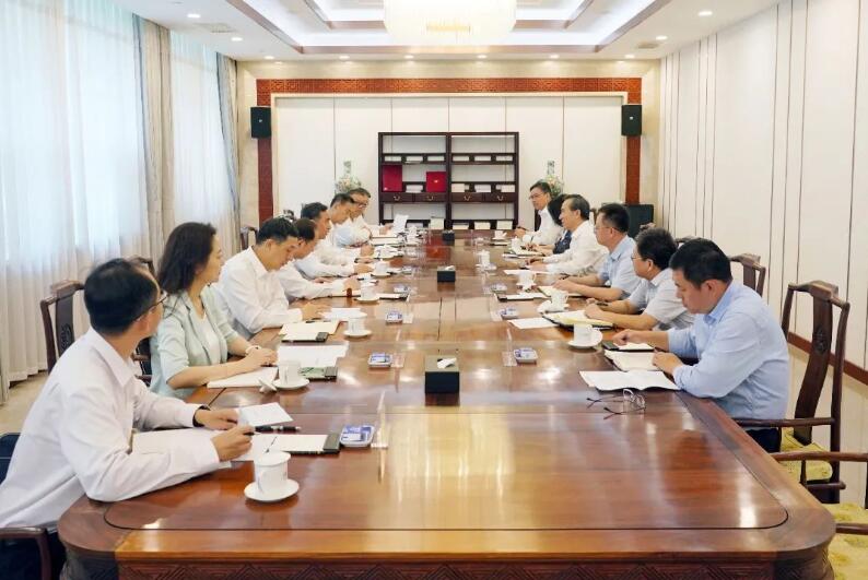 中國能建黨委書記、董事長宋海良與中國貿(mào)促會會長任鴻斌會談