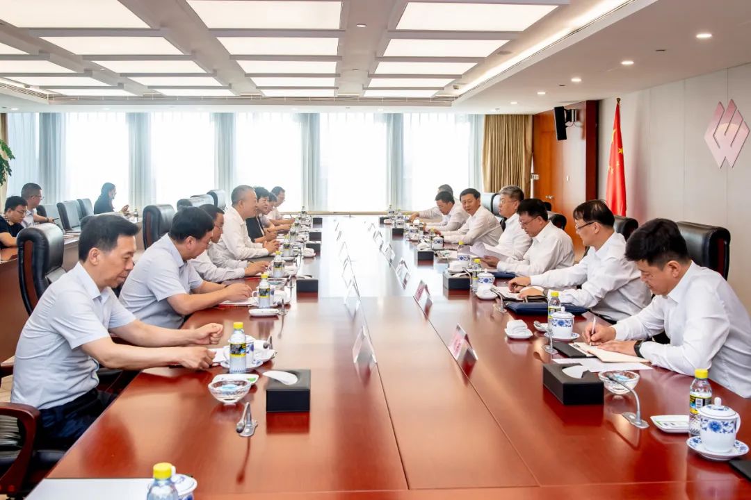國(guó)家能源集團(tuán)黨組書記、董事長(zhǎng)劉國(guó)躍會(huì)見包頭市委副書記、市長(zhǎng)張銳