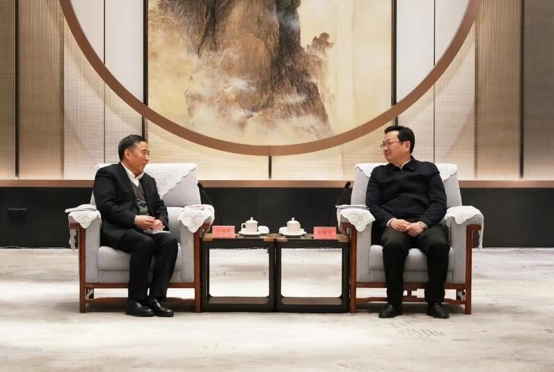 中國能建黨委書記、董事長宋海良拜會河北省委常委，雄安新區(qū)黨工委書記、管委會主任張國華并開展實(shí)地考察