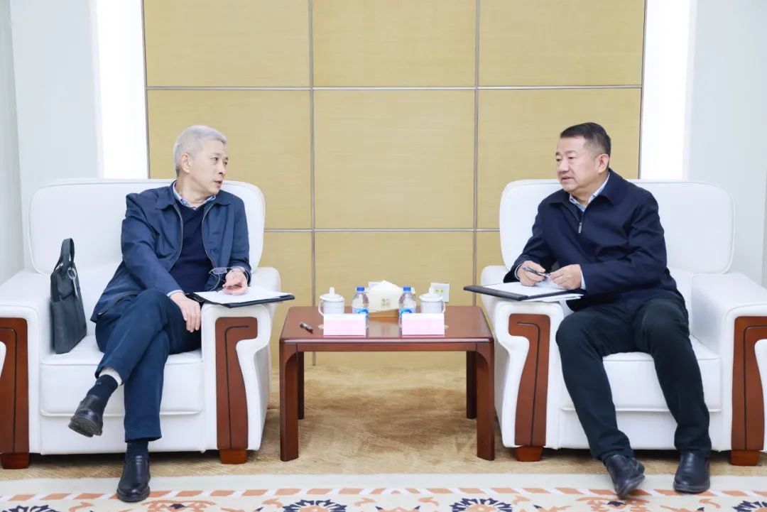 中國一重集團(tuán)黨委書記、董事長徐鵬一行拜訪大唐環(huán)境黨委書記、董事長朱利明