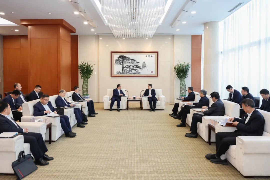 華能集團(tuán)董事長溫樞剛會見中國電氣裝備董事長白忠泉、總經(jīng)理周群