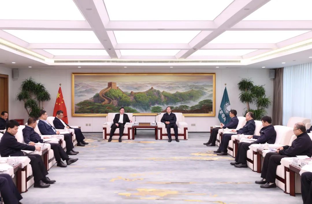 國(guó)家電網(wǎng)公司董事長(zhǎng)辛保安與甘肅省委書(shū)記胡昌升、省長(zhǎng)任振鶴會(huì)談