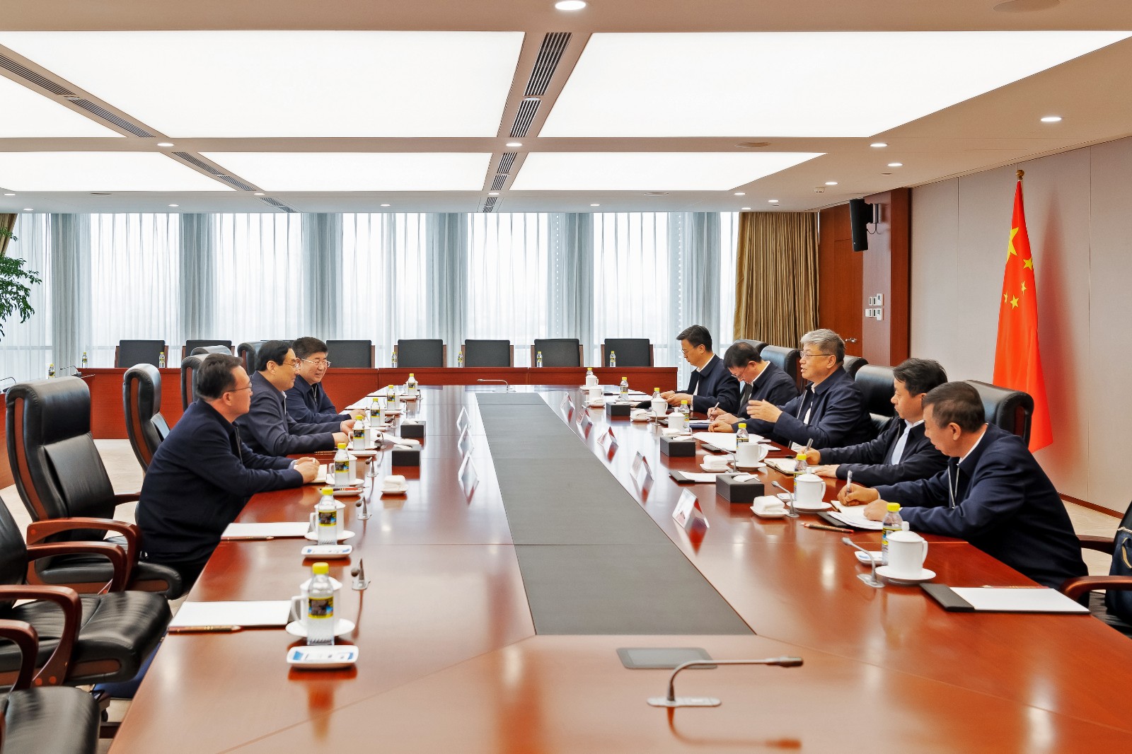 國家能源集團(tuán)黨組書記、董事長劉國躍會見陜西省政協(xié)副主席、榆林市委書記張曉光