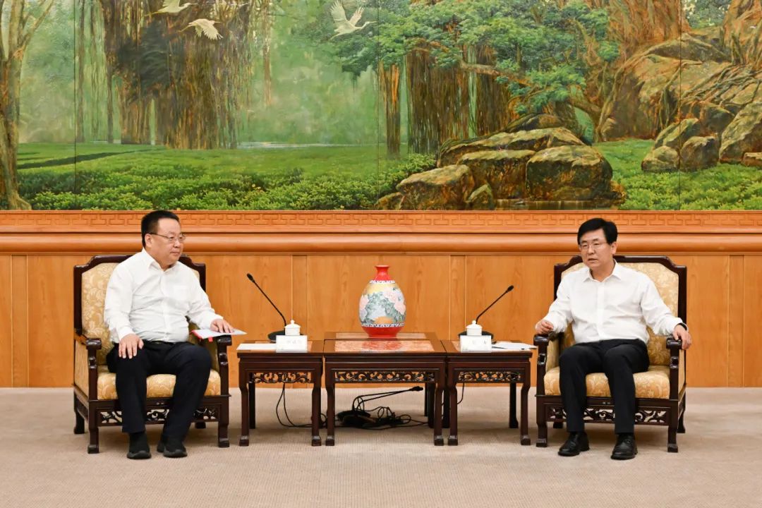 中核集團(tuán)總經(jīng)理、黨組副書記申彥鋒拜會(huì)福建省委副書記、省長趙龍