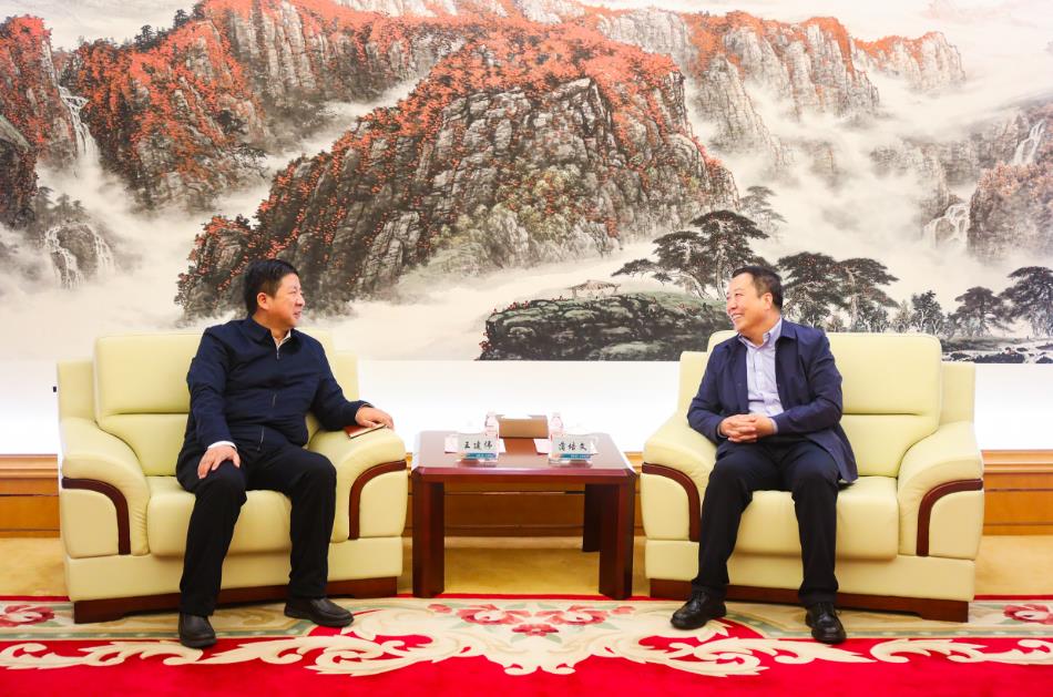 大唐甘肅公司黨委書記、董事長王建偉與甘肅電投集團黨委書記、董事長蒲培文會談
