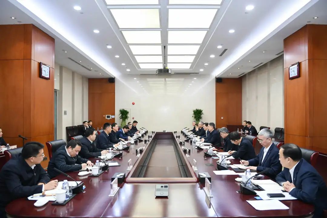 華能集團(tuán)董事長、黨組書記溫樞剛會見中國安能董事長陳奕輝、總經(jīng)理周慶豐